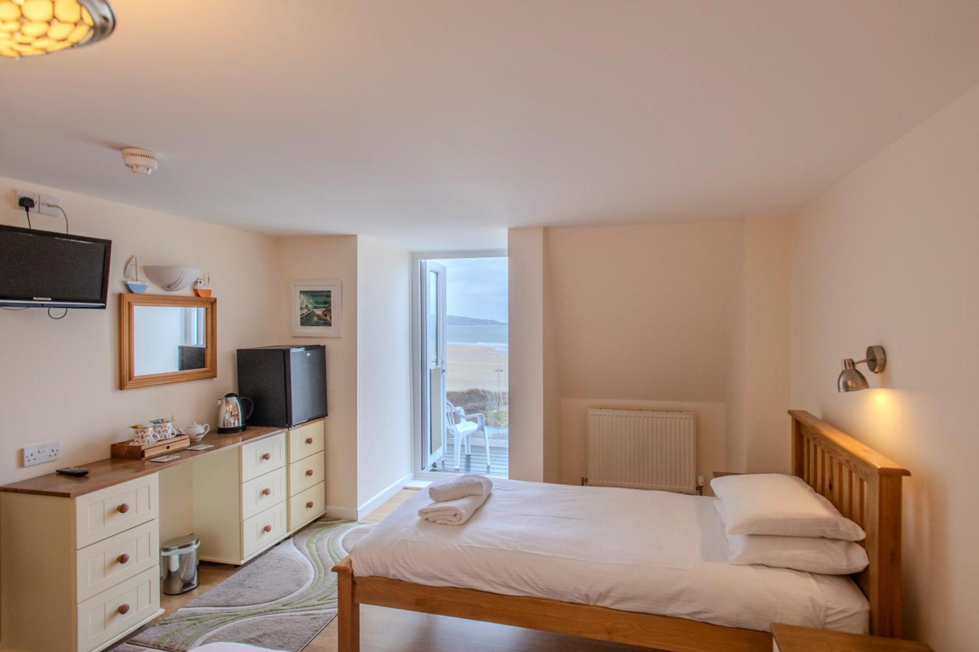 The Penellen Guest Accommodation Room Only Хейл Экстерьер фото